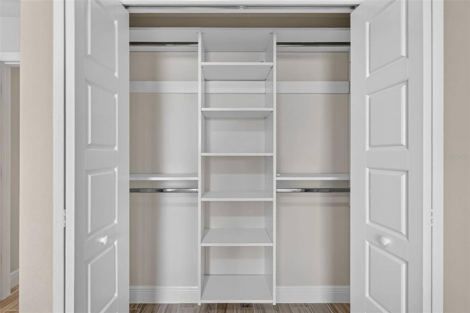 4686 HILES PLACE, The Villages, FL 32163 Third Bedroom Customized Built-In Closet