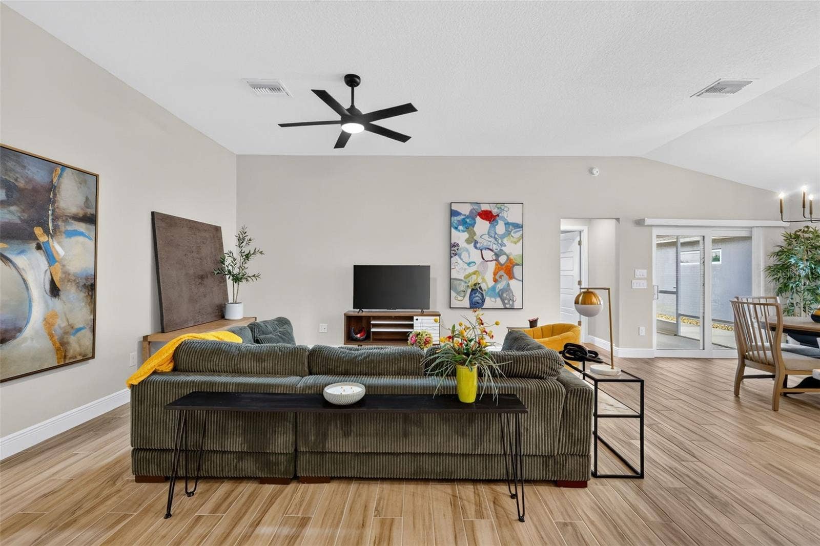 4686 HILES PLACE, The Villages, FL 32163 Living Room