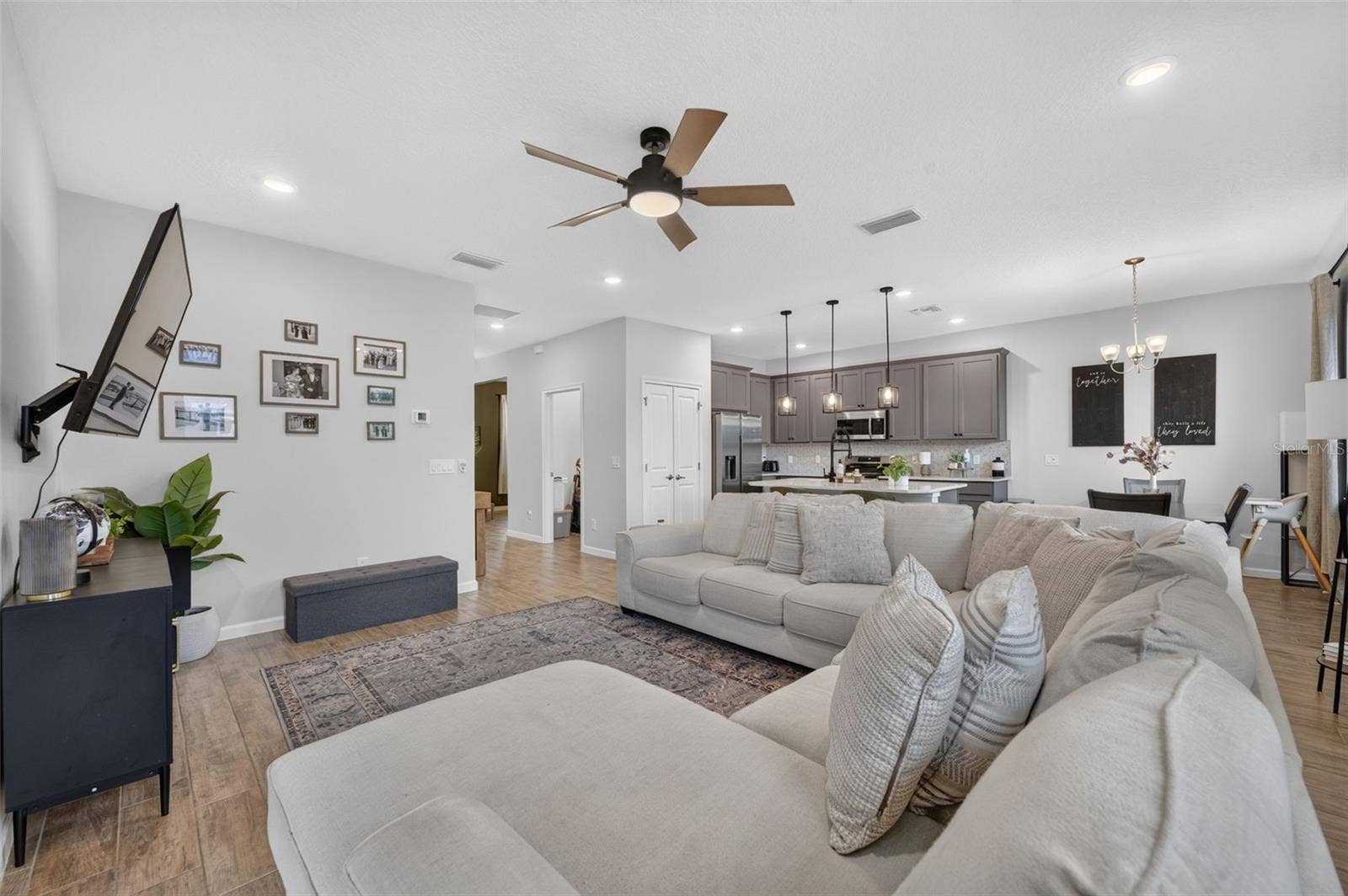 2340 SIRENA LANE, Mount Dora, FL 32757