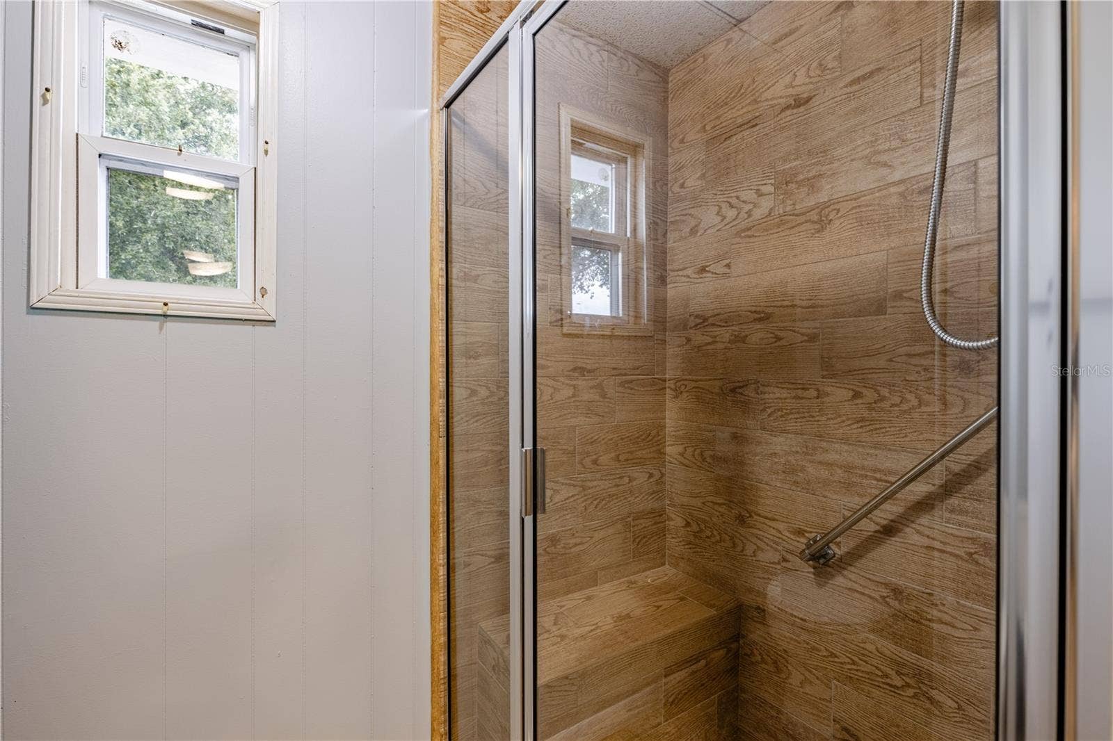 1030 CAPELLA DRIVE, Tavares, FL 32778 Primary bathroom
