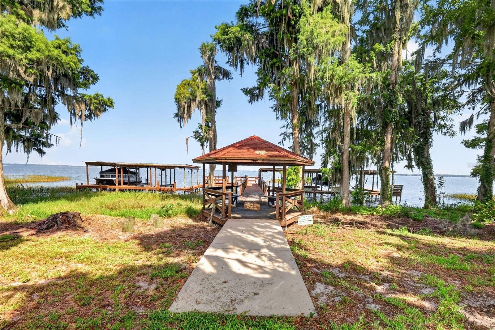 1111 LAKESHORE DRIVE, #C3, Eustis, FL 32726 1111 LAKESHORE DRIVE, #C3, Eustis, FL 32726