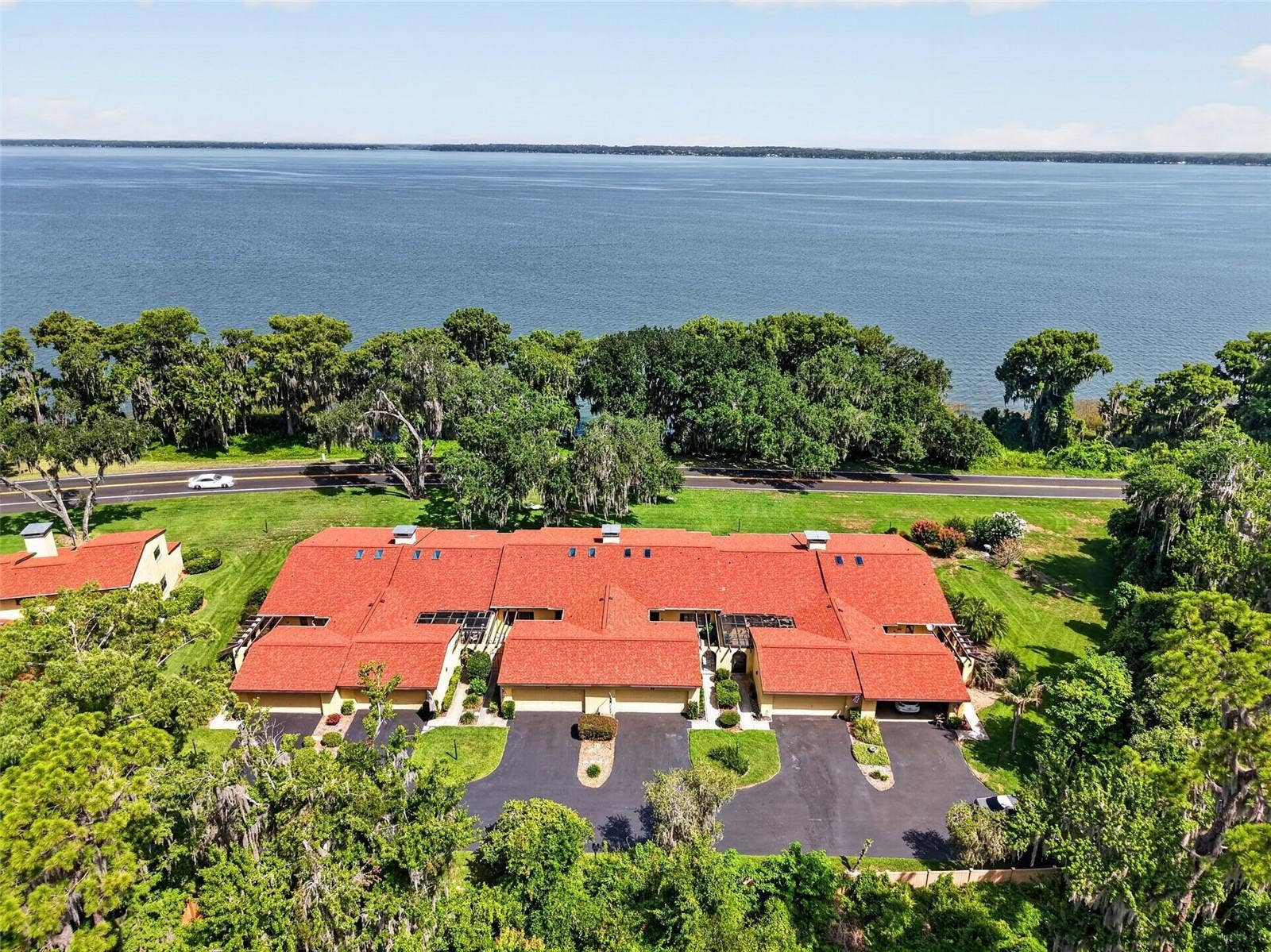 1111 LAKESHORE DRIVE, #C3, Eustis, FL 32726 1111 LAKESHORE DRIVE, #C3, Eustis, FL 32726
