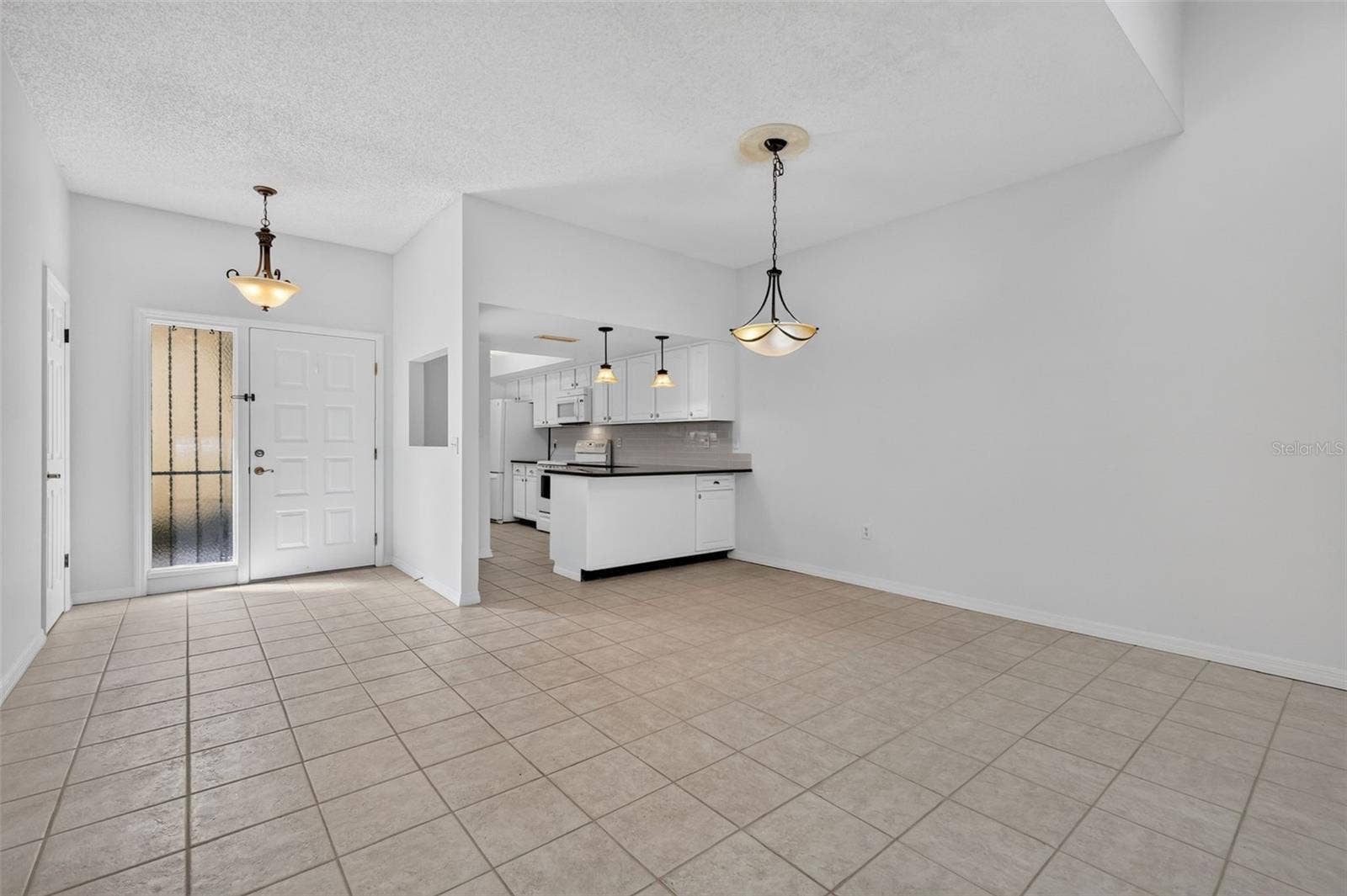 1111 LAKESHORE DRIVE, #C3, Eustis, FL 32726 1111 LAKESHORE DRIVE, #C3, Eustis, FL 32726