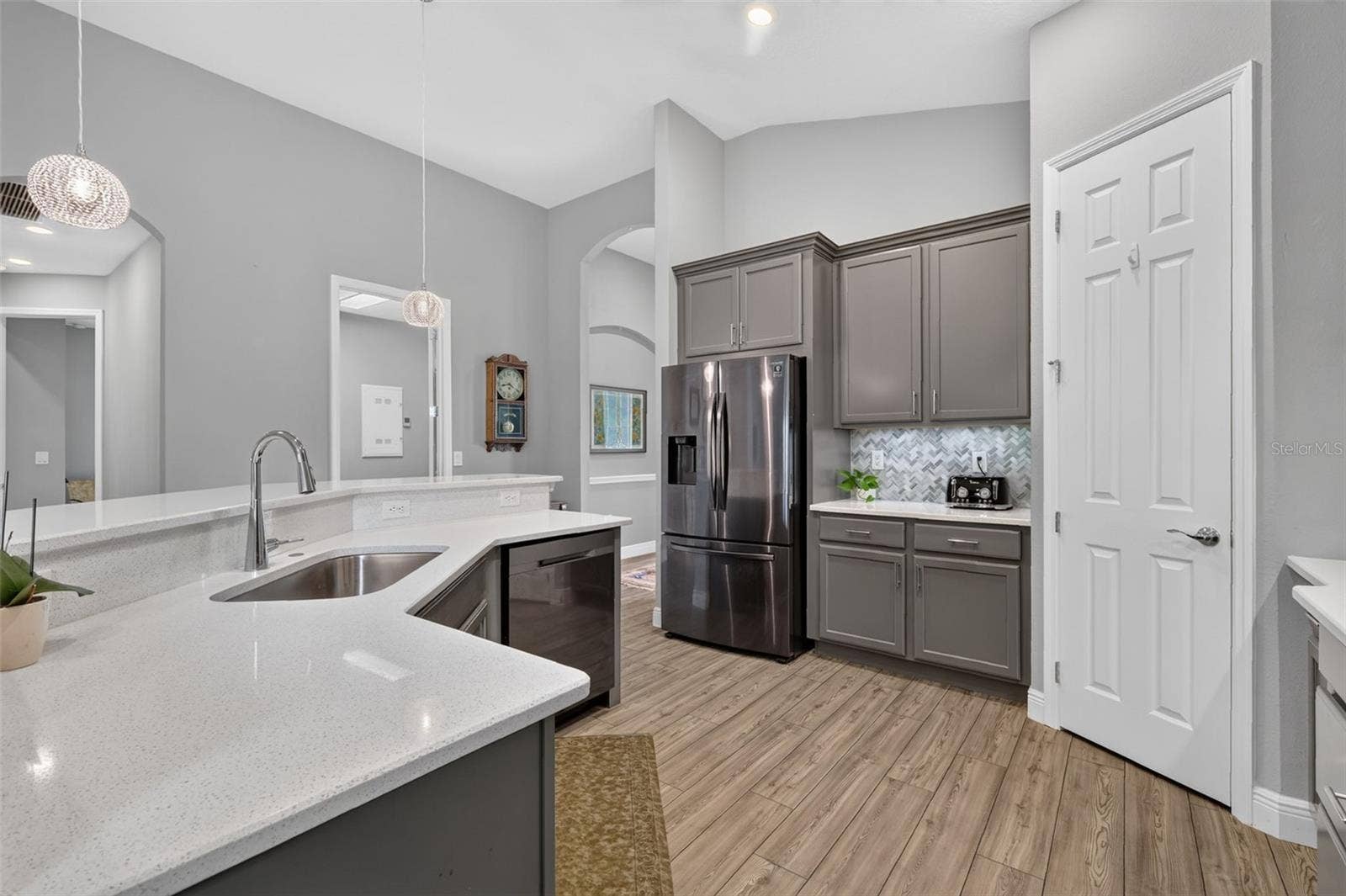 8220 BRIDGEPORT BAY CIRCLE, Mount Dora, FL 32757