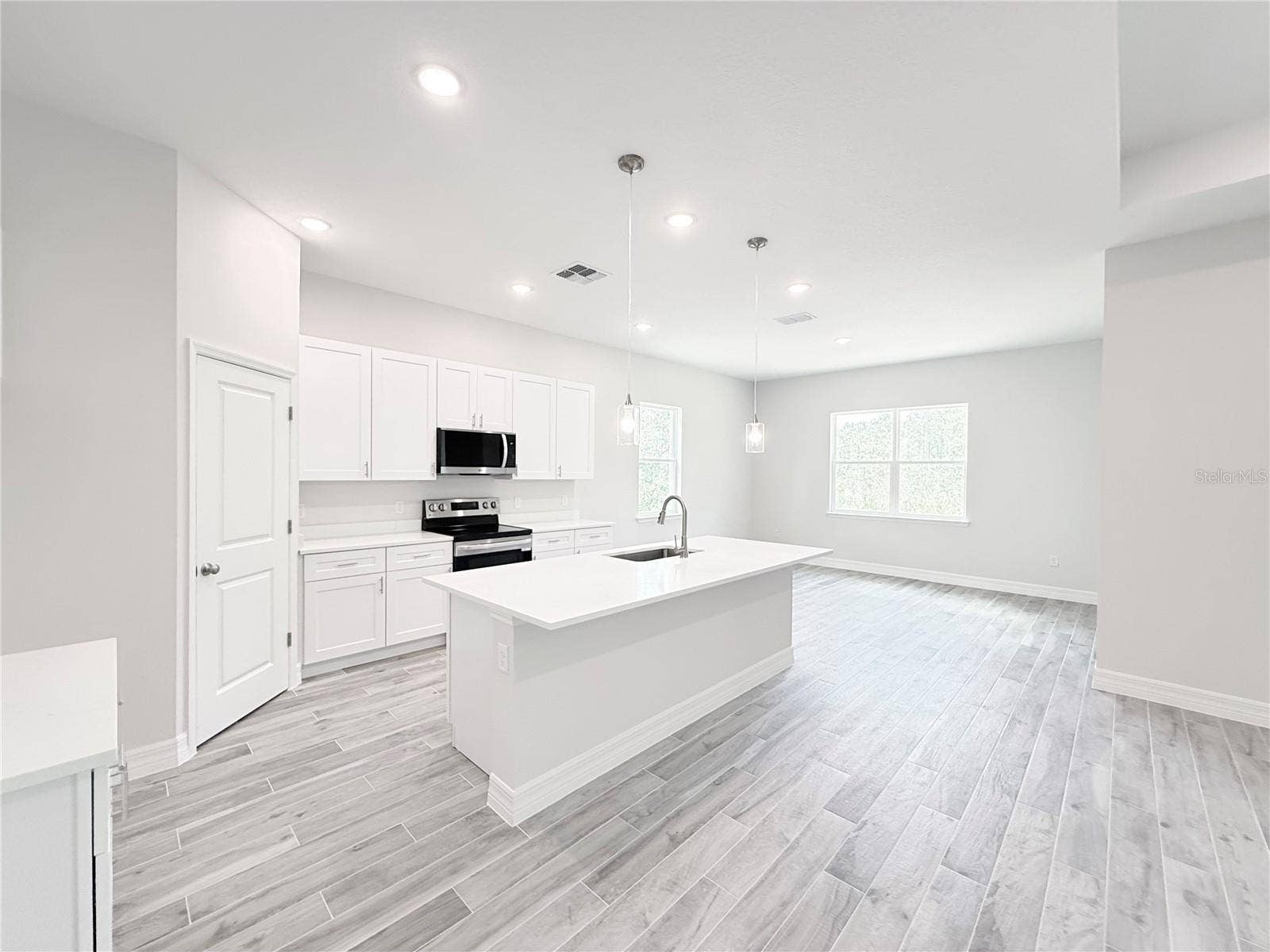 Kitchen & Dining view