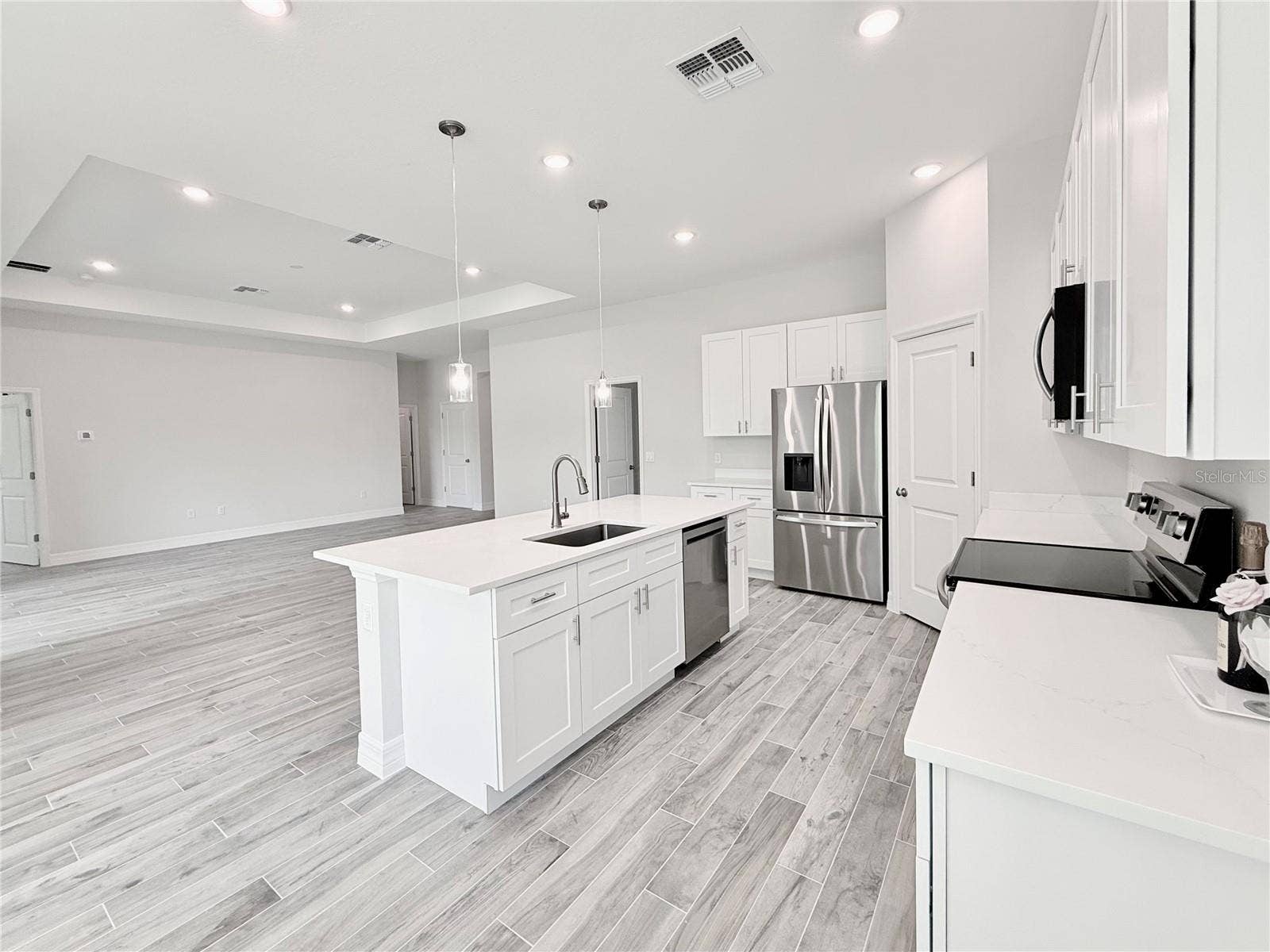 30280 W BLUEBELL AVENUE, Eustis, FL 32736