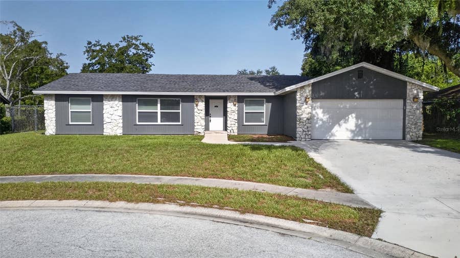 Property photo for 811 W HARBOUR COURT, Ocoee, FL