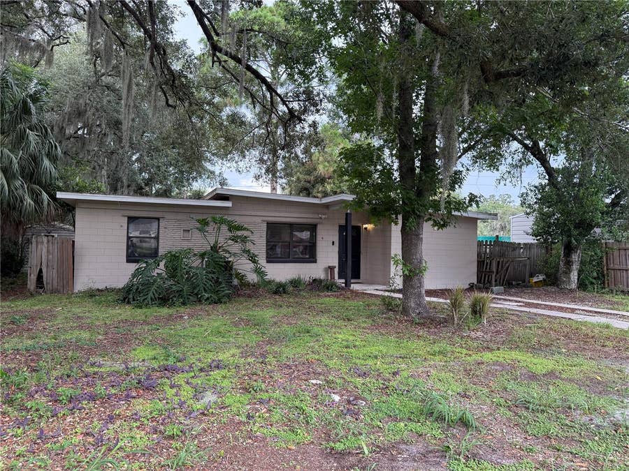 Property photo for 1435 TRIANGLE DRIVE, Mount Dora, FL