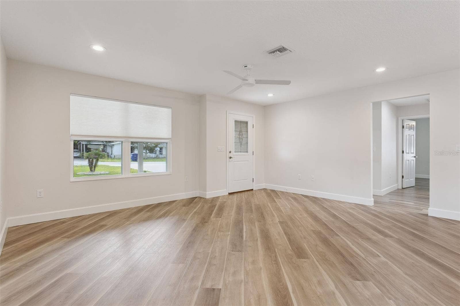 209 JEAN STREET, Tavares, FL 32778