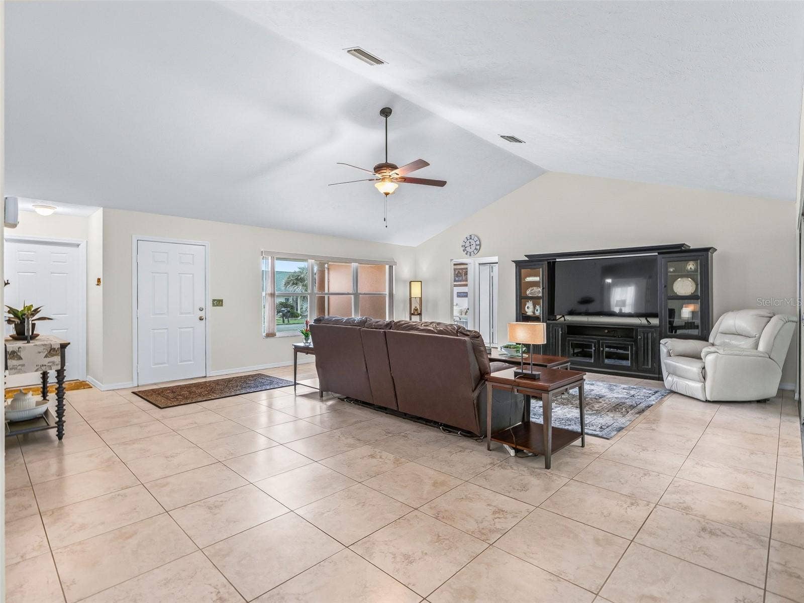 11299 SE 175TH LANE, Summerfield, FL 34491 Great room