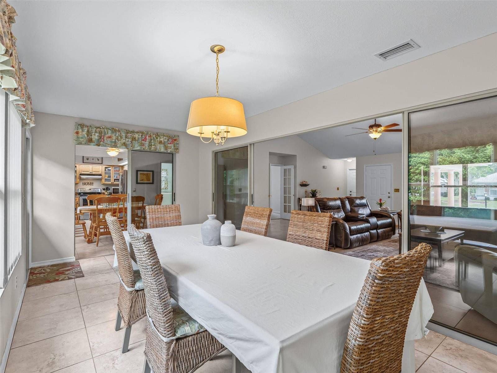 11299 SE 175TH LANE, Summerfield, FL 34491 Florida room as main part of thr home