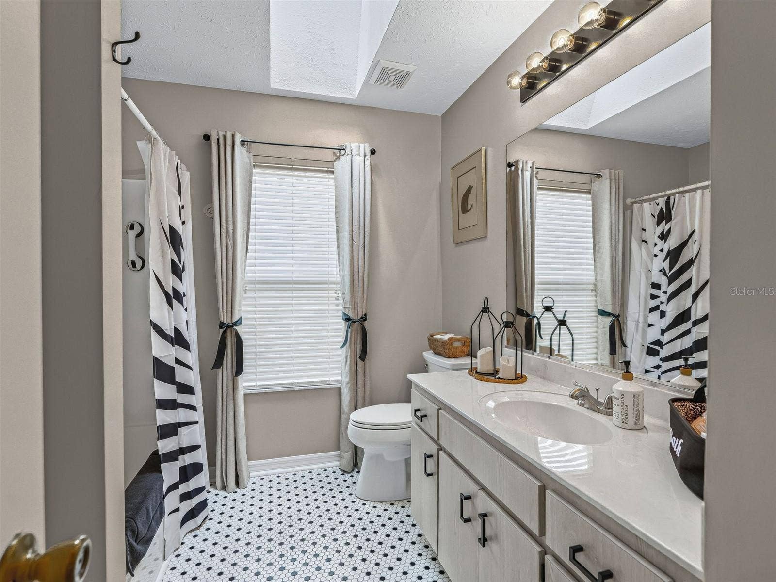 11299 SE 175TH LANE, Summerfield, FL 34491 2nd bathroom