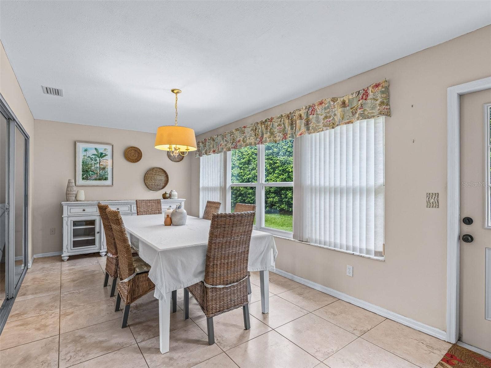 11299 SE 175TH LANE, Summerfield, FL 34491 Florida room /dining room