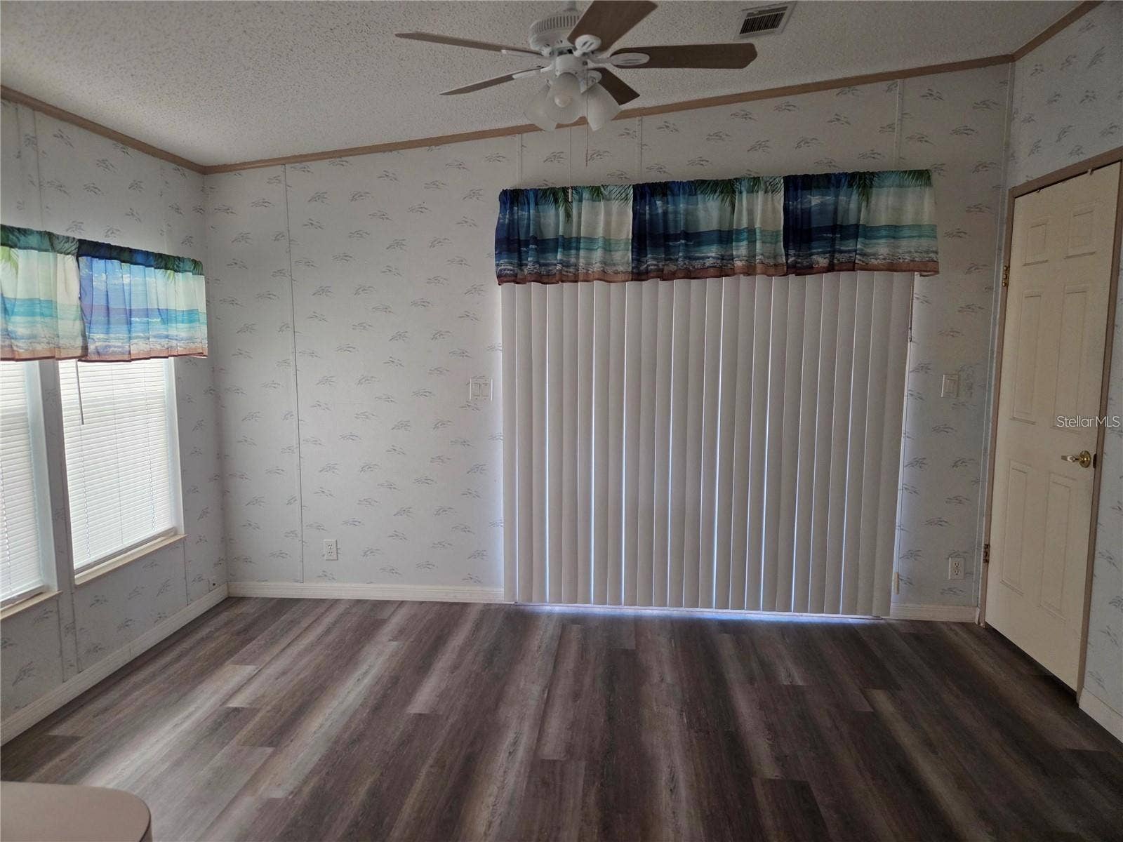 3224 MANATEE ROAD, Tavares, FL 32778 3224 MANATEE ROAD, Tavares, FL 32778