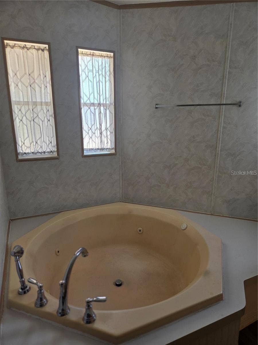 3224 MANATEE ROAD, Tavares, FL 32778 3224 MANATEE ROAD, Tavares, FL 32778