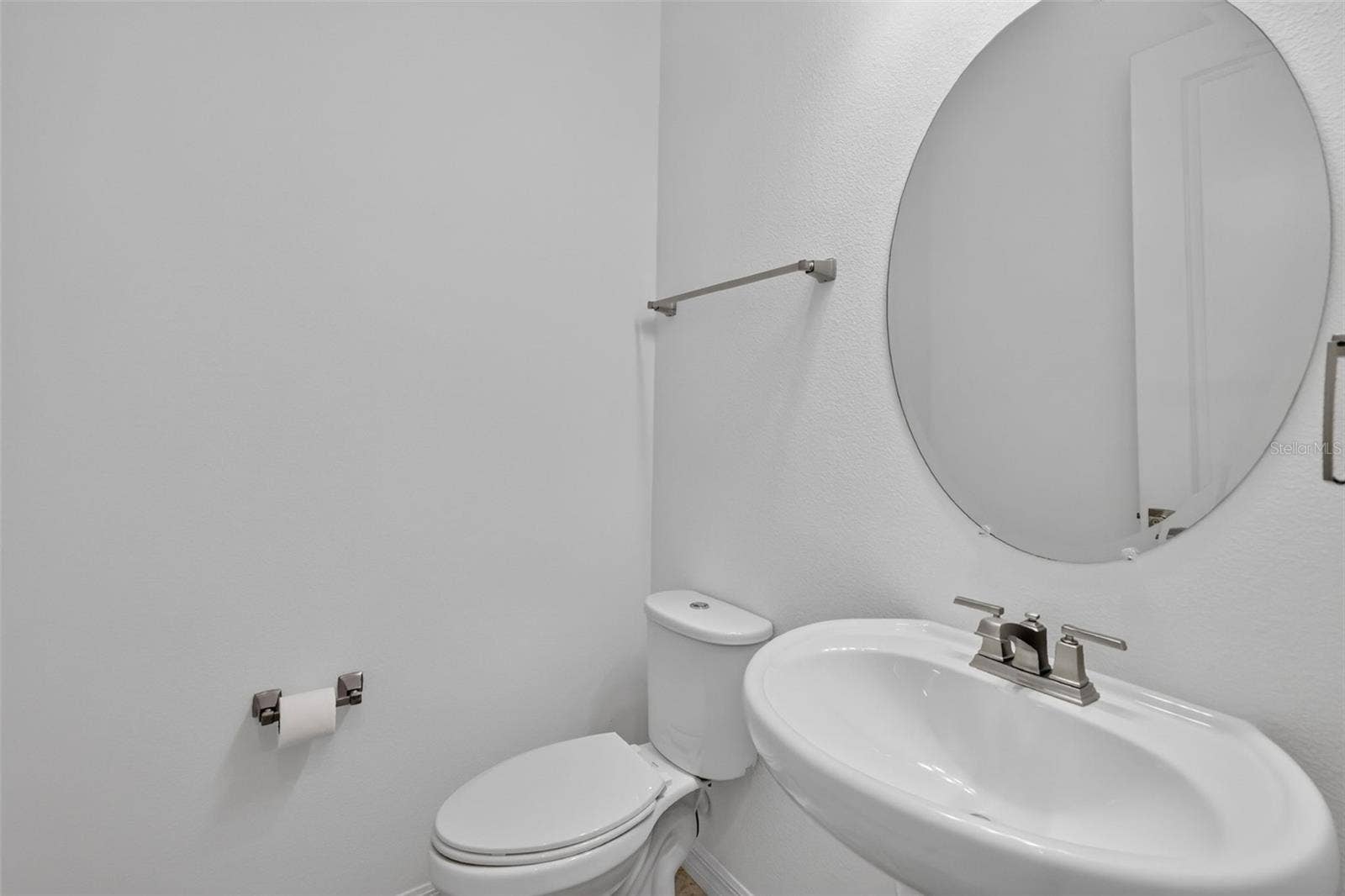 14681 SETON CREEK BOULEVARD, Winter Garden, FL 34787 Downstairs Half Bathroom