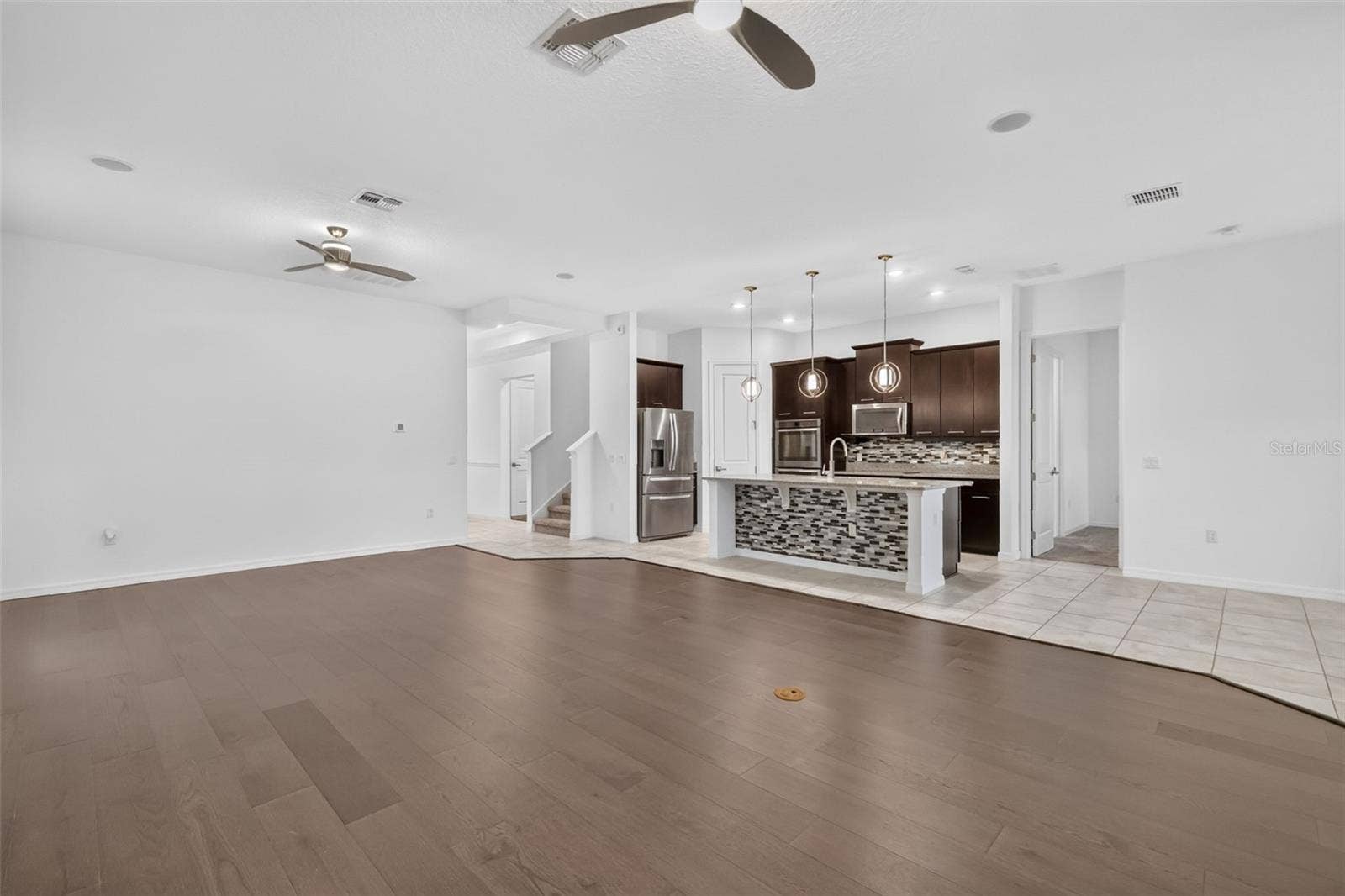 14681 SETON CREEK BOULEVARD, Winter Garden, FL 34787 Stairs