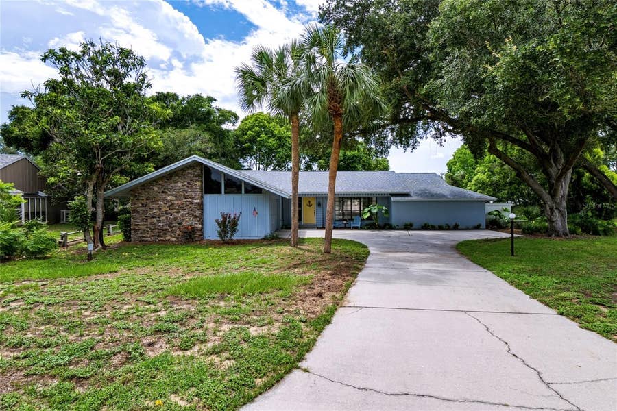 Property photo for 34007 SABAL WAY, Leesburg, FL