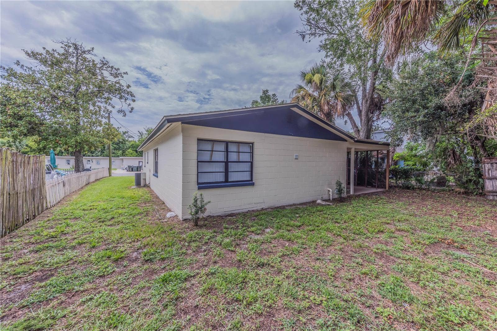 445 WALNUT STREET, Daytona Beach, FL 32114 445 WALNUT STREET, Daytona Beach, FL 32114