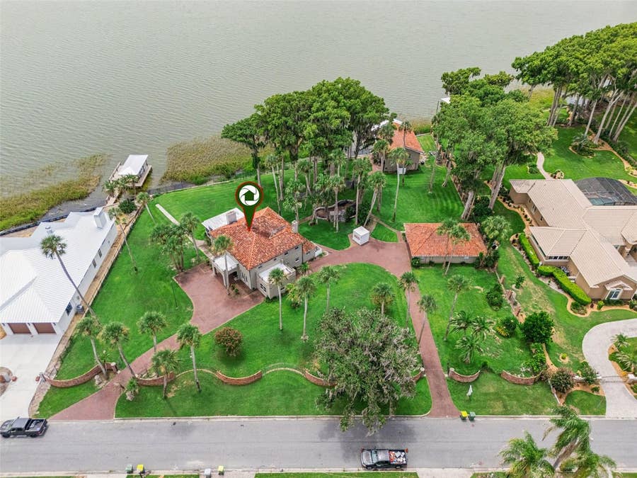 Property photo for 801 LAKE SHORE DRIVE, Leesburg, FL