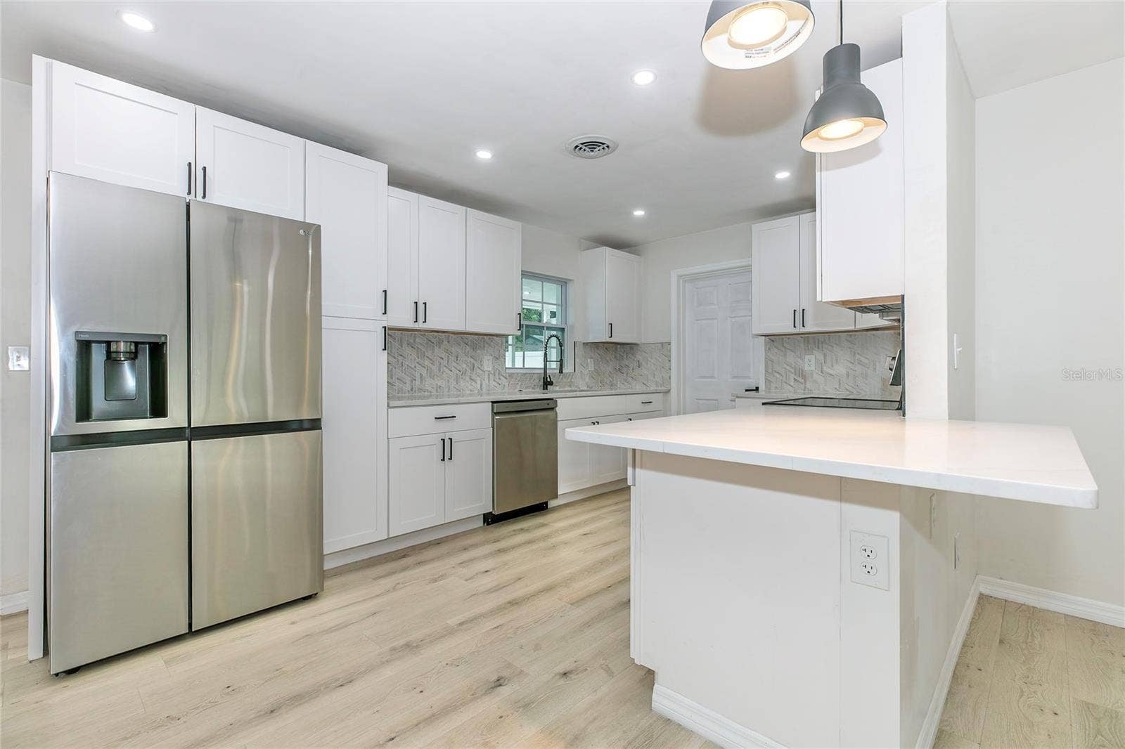 1842 PURITAN AVENUE, Winter Park, FL 32792 kitchen