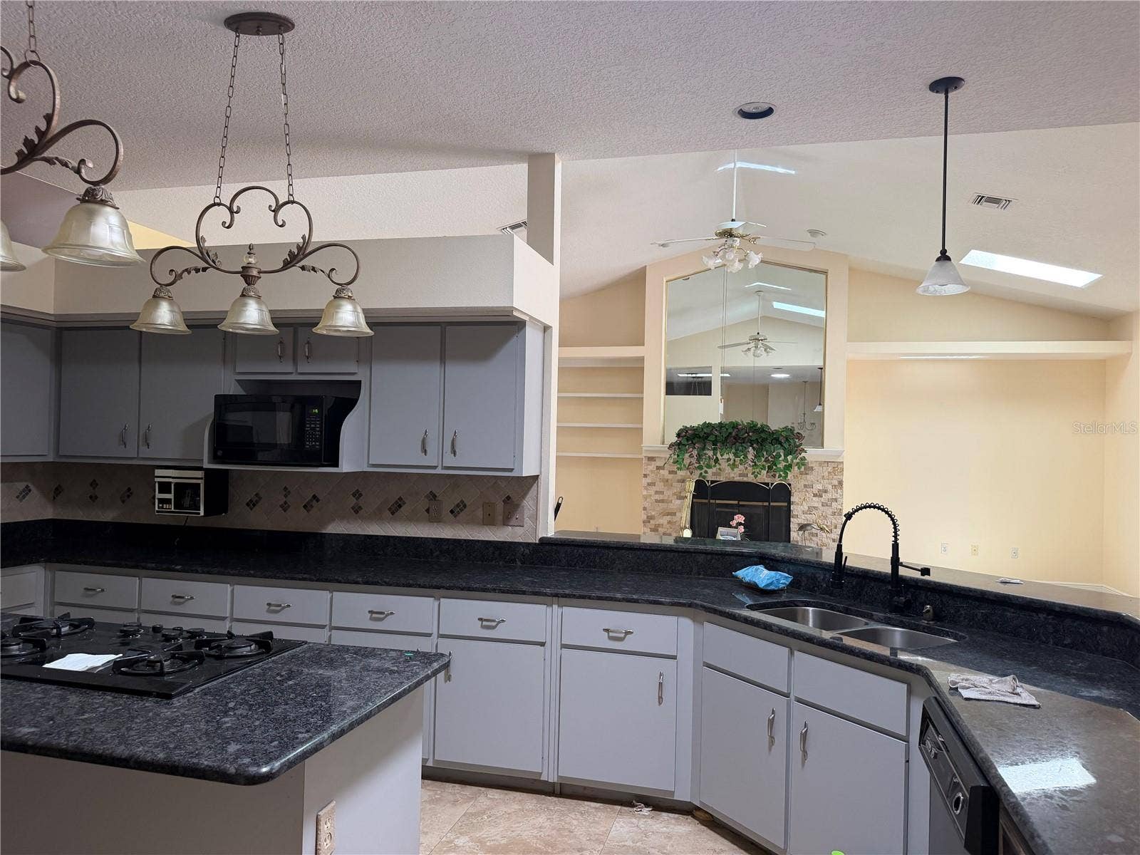 1760 LAKE TERRACE DR, Eustis, FL 32726 kitchen