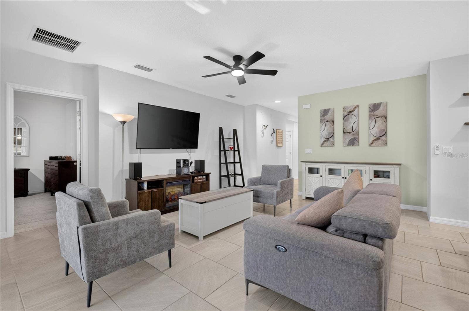 1181 STRATTON AVENUE, Groveland, FL 34736