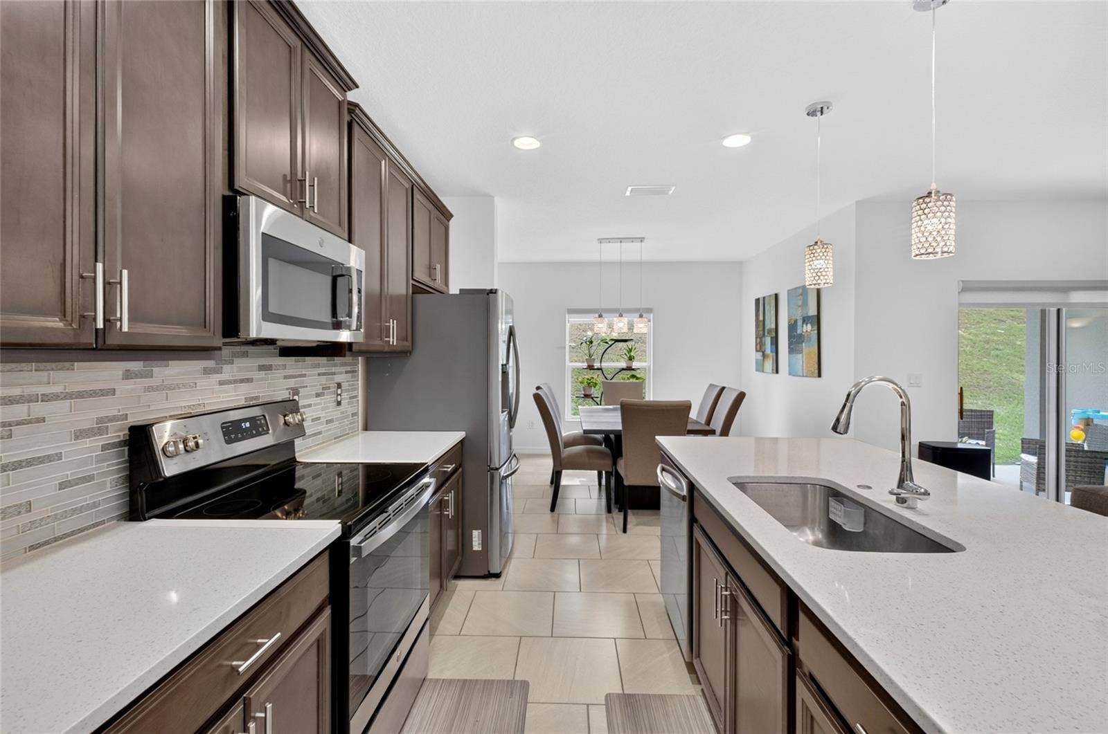 1181 STRATTON AVENUE, Groveland, FL 34736