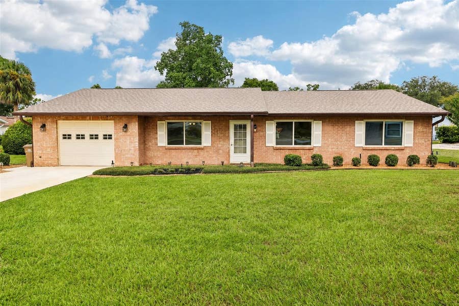 Property photo for 70 STONE HAVEN COURT, Leesburg, FL