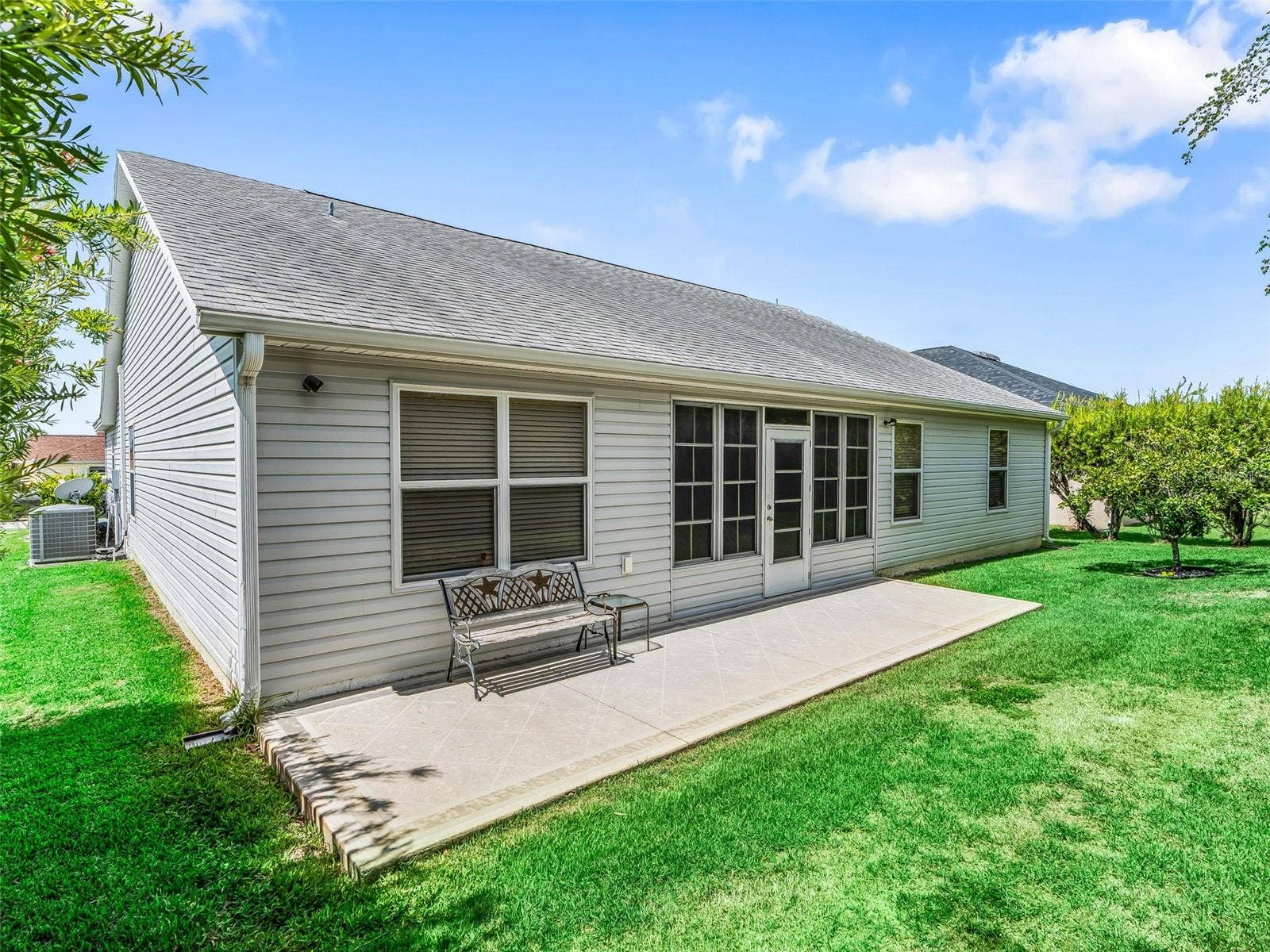 764 BAISLEY TRAIL, The Villages, FL 32162 Private back yard with Patio