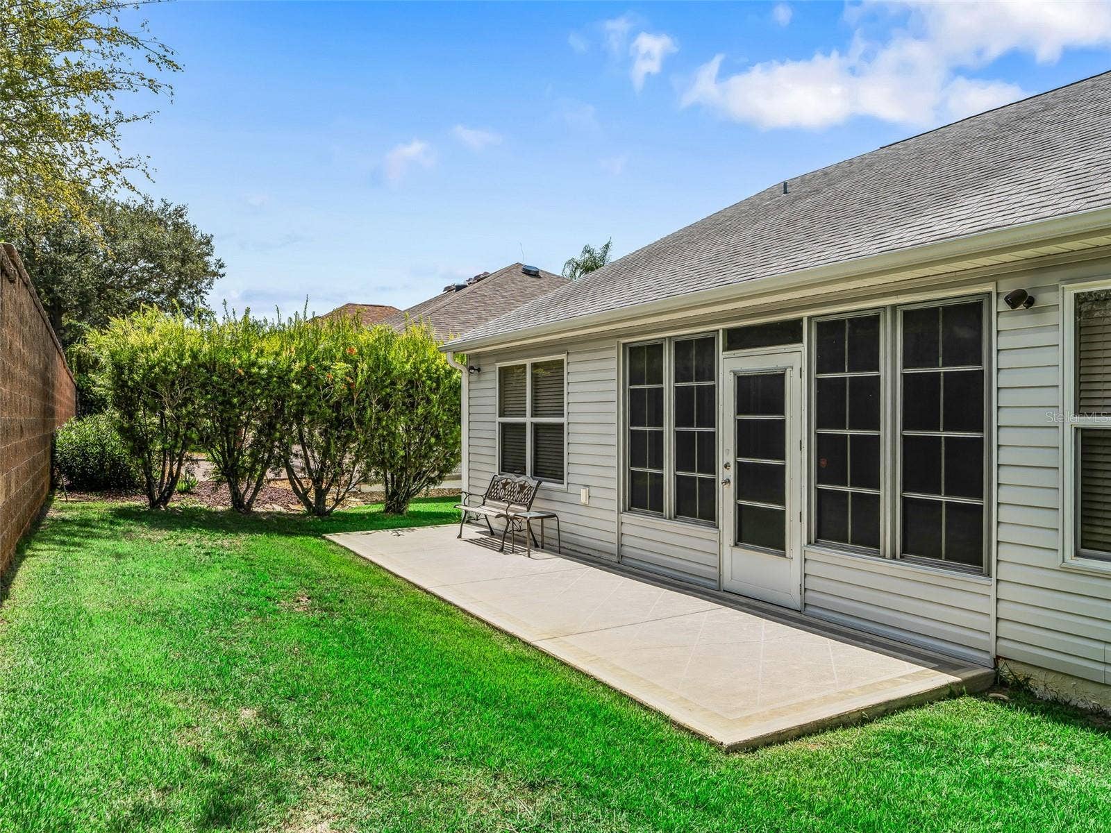 764 BAISLEY TRAIL, The Villages, FL 32162 Private back yard with Patio