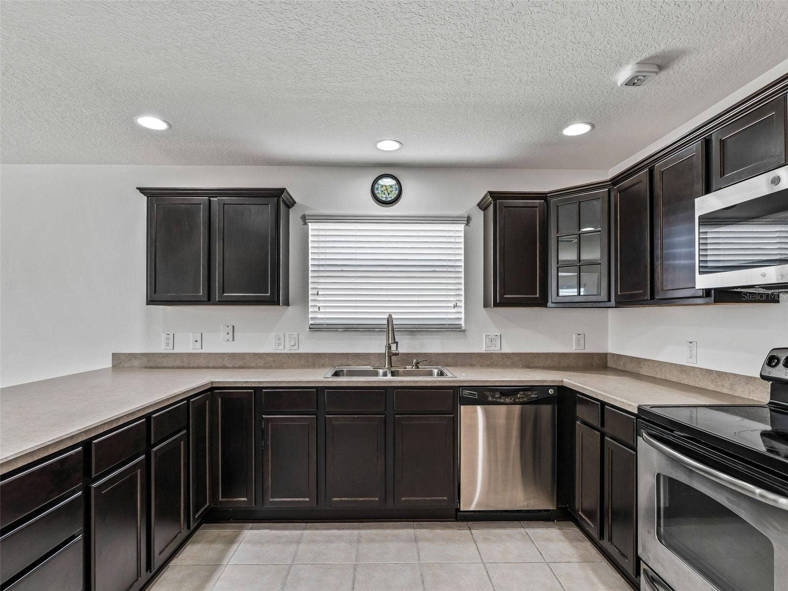 764 BAISLEY TRAIL, The Villages, FL 32162 764 BAISLEY TRAIL, The Villages, FL 32162
