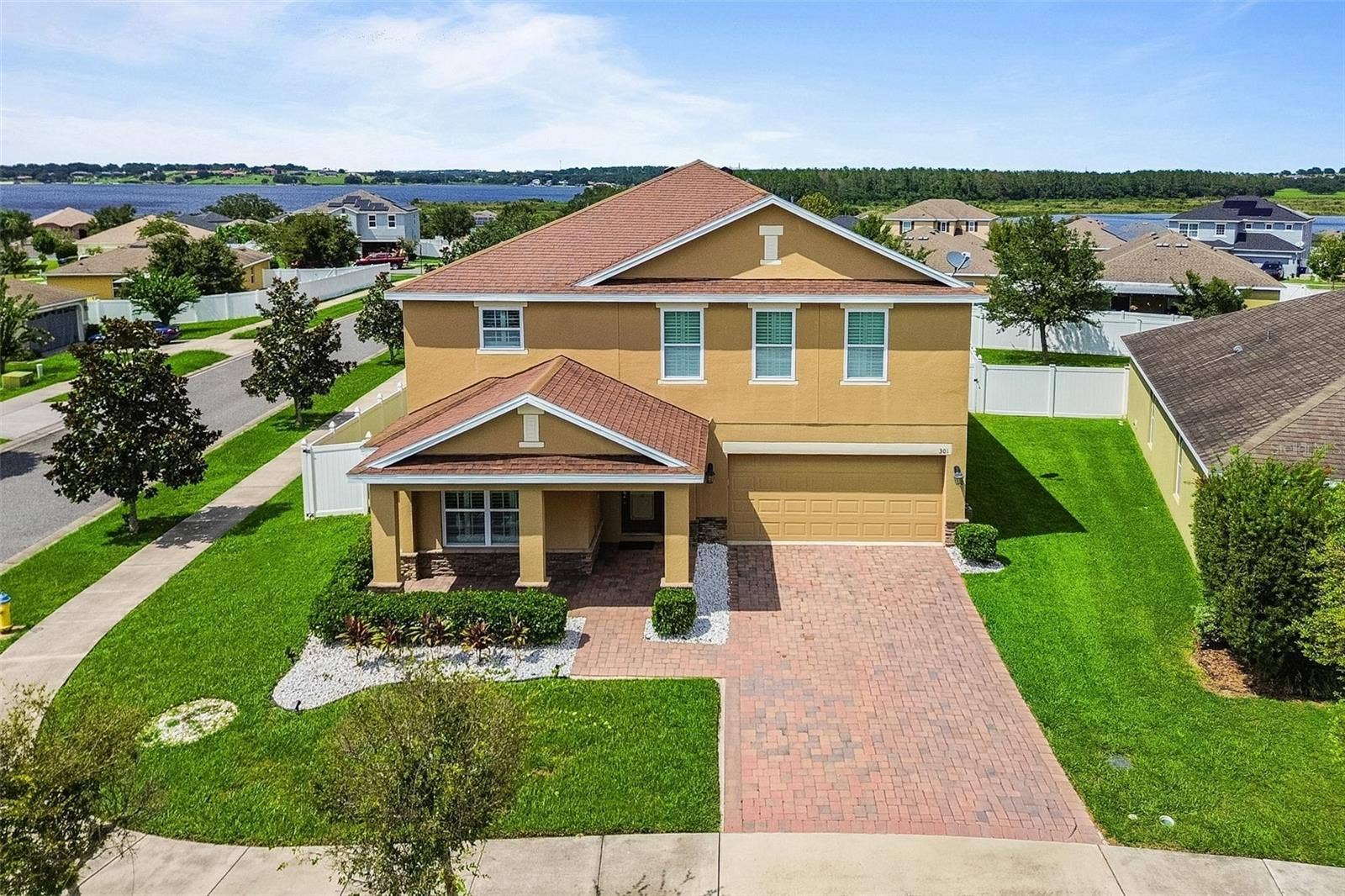 301 SPARROW HAWK DRIVE, Groveland, FL 34736