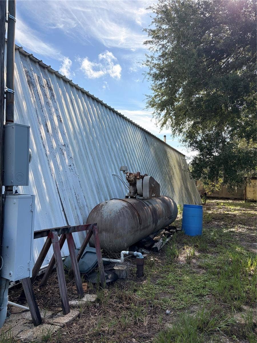 7427 REDWING ROAD, Groveland, FL 34736