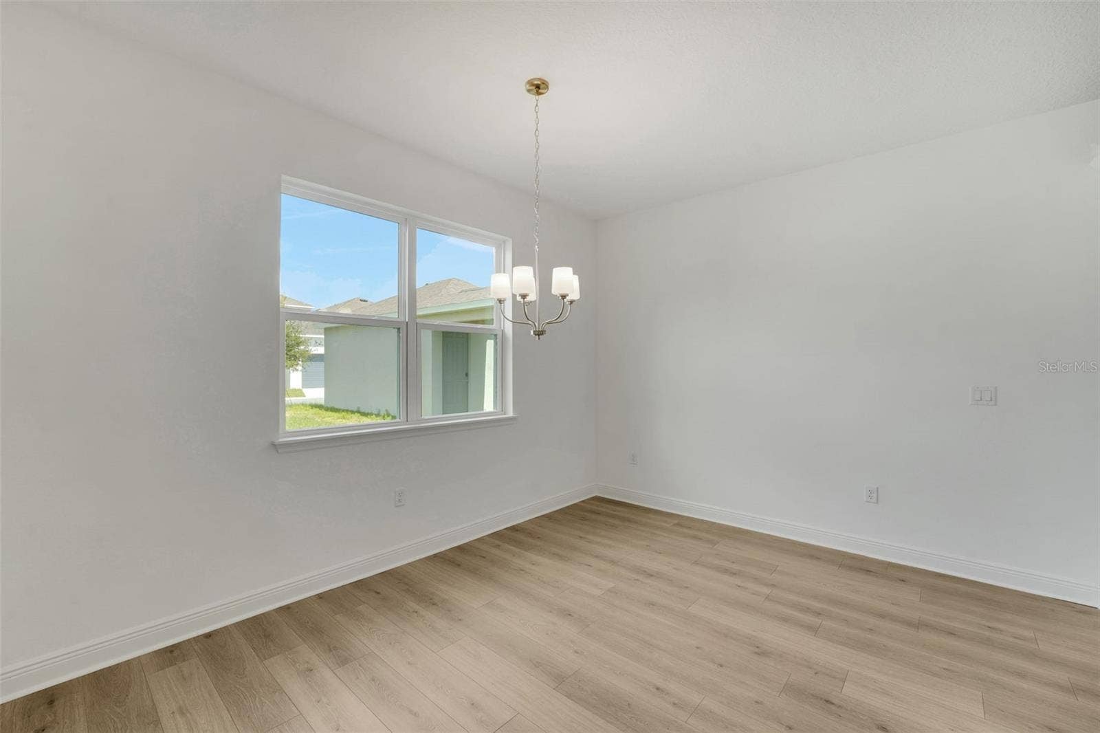 5229 WAYPOINTE BOULEVARD, Apopka, FL 32712 5229 WAYPOINTE BOULEVARD, Apopka, FL 32712