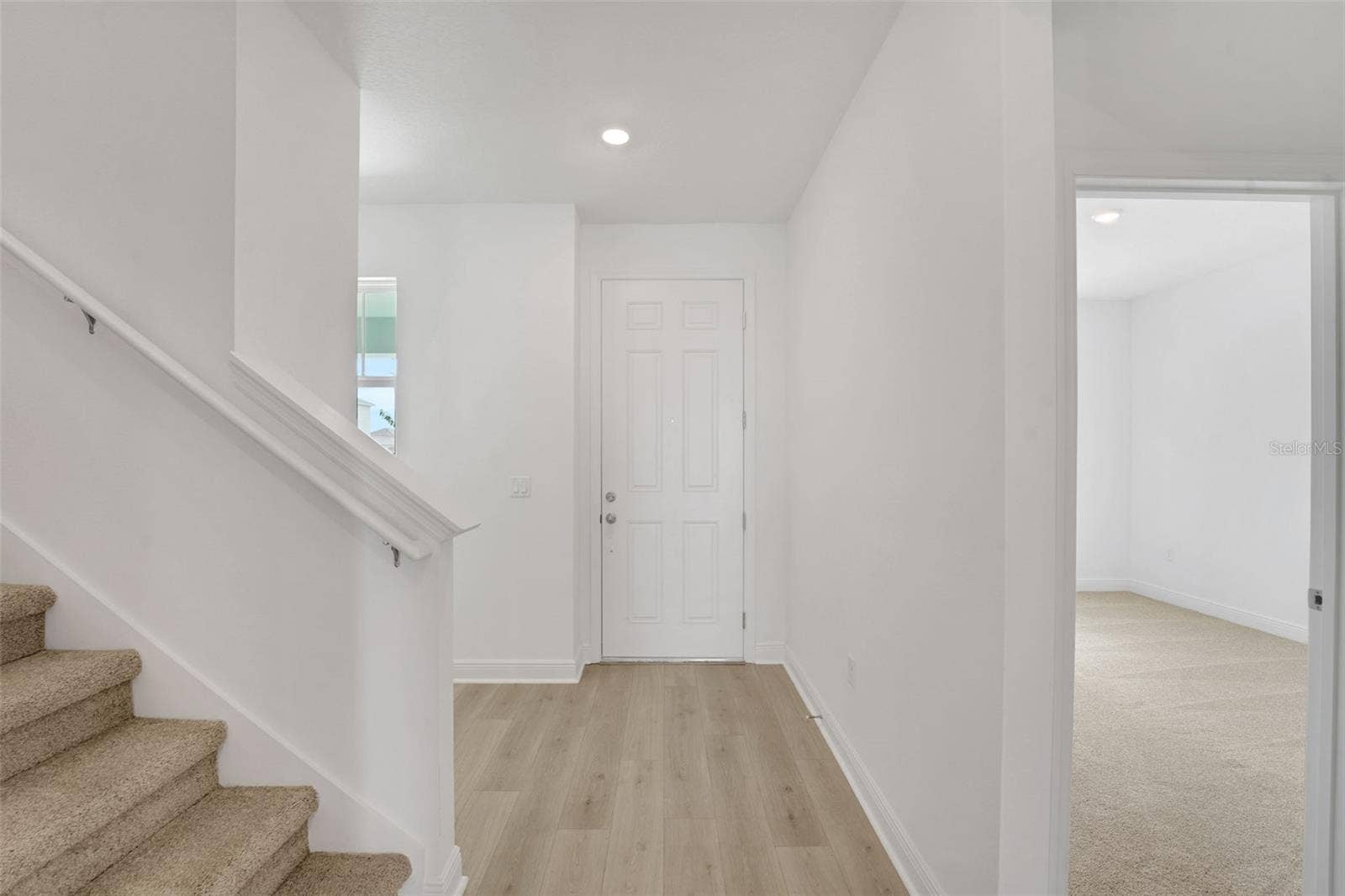5229 WAYPOINTE BOULEVARD, Apopka, FL 32712 5229 WAYPOINTE BOULEVARD, Apopka, FL 32712