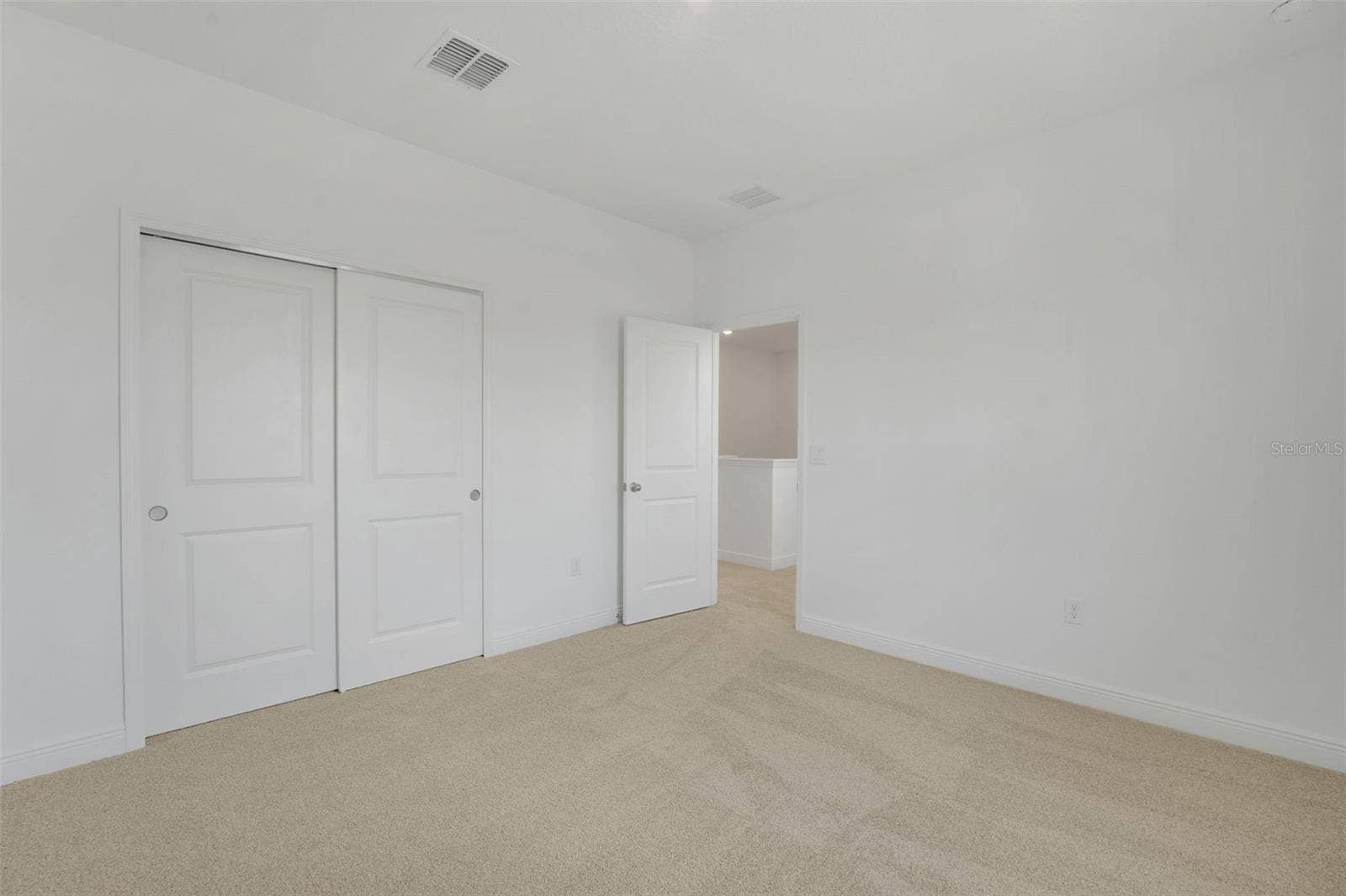 5229 WAYPOINTE BOULEVARD, Apopka, FL 32712 5229 WAYPOINTE BOULEVARD, Apopka, FL 32712
