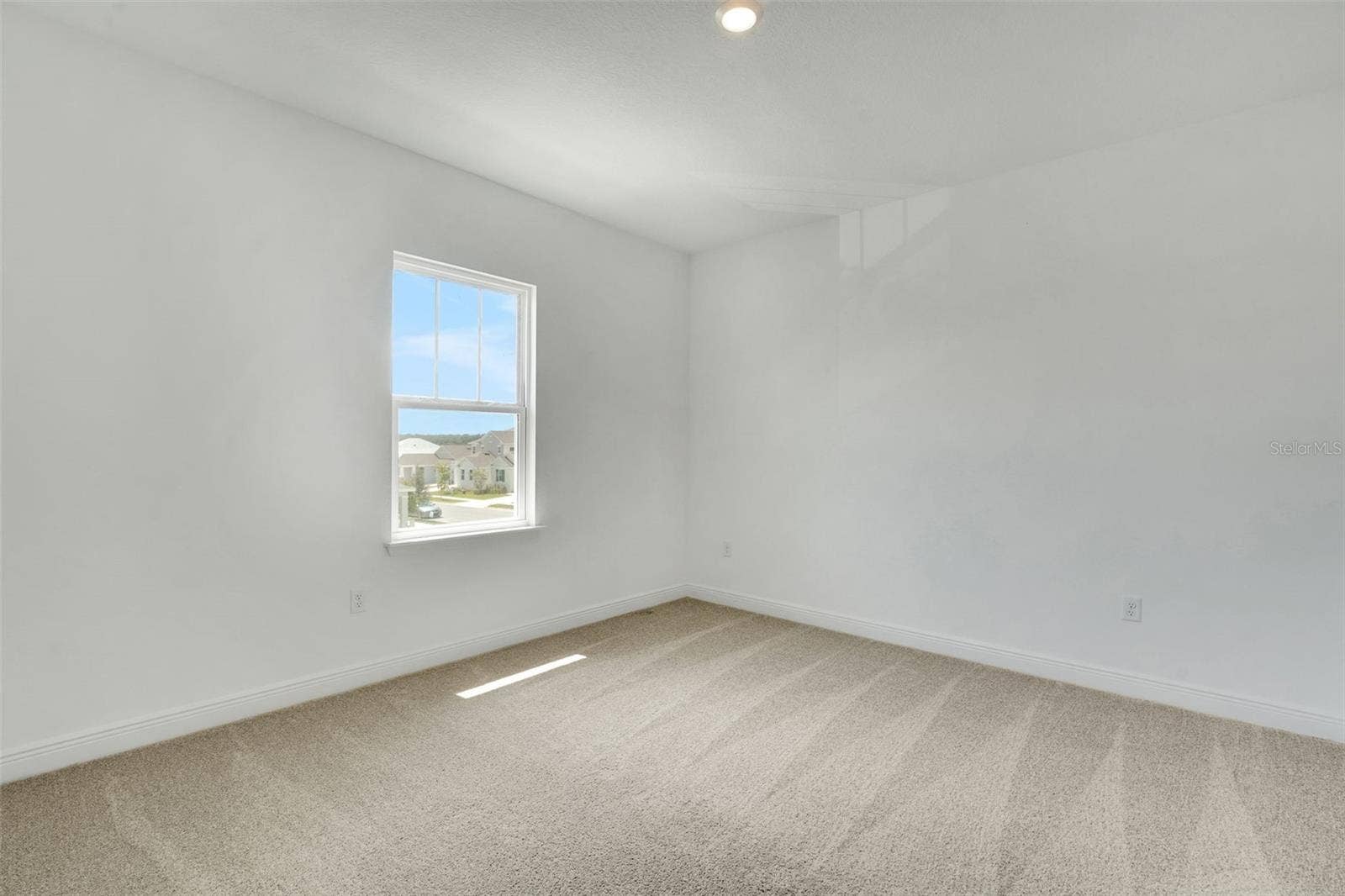 5229 WAYPOINTE BOULEVARD, Apopka, FL 32712 5229 WAYPOINTE BOULEVARD, Apopka, FL 32712