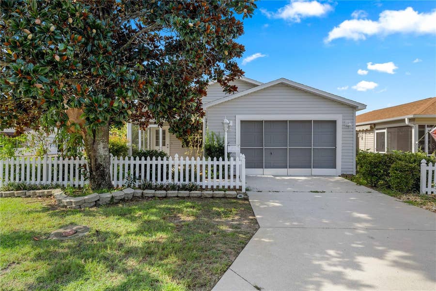 Property photo for 272 EMMALEE PLACE, The Villages, FL