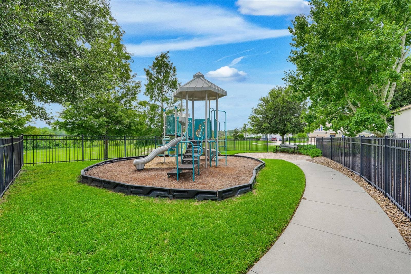 1664 HOLCOMB CREEK ST., Winter Garden, FL 34787 Community playground
