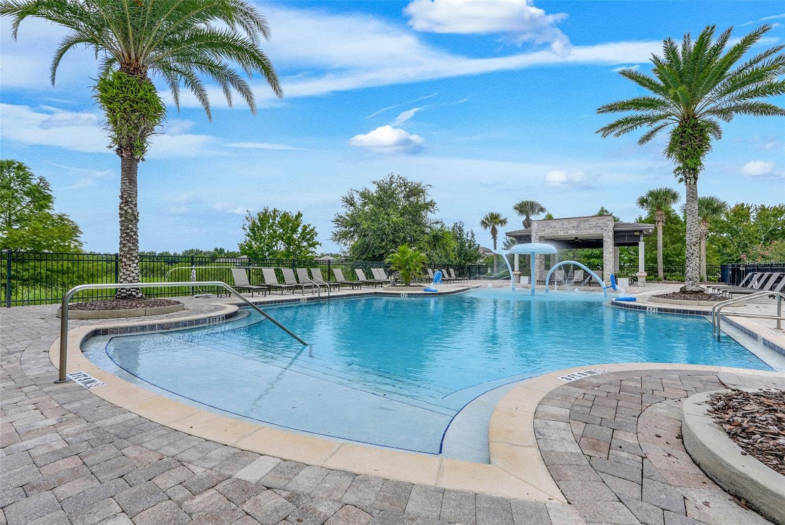 1664 HOLCOMB CREEK ST., Winter Garden, FL 34787 Community pool