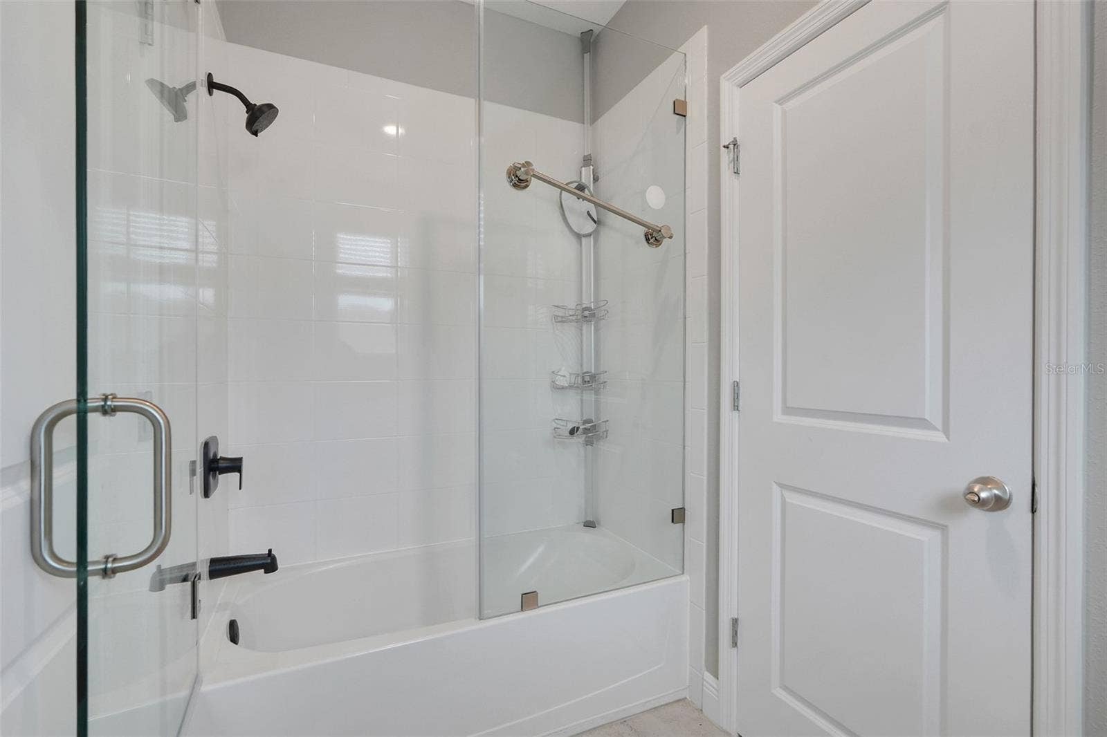 1664 HOLCOMB CREEK ST., Winter Garden, FL 34787 1664 HOLCOMB CREEK ST., Winter Garden, FL 34787