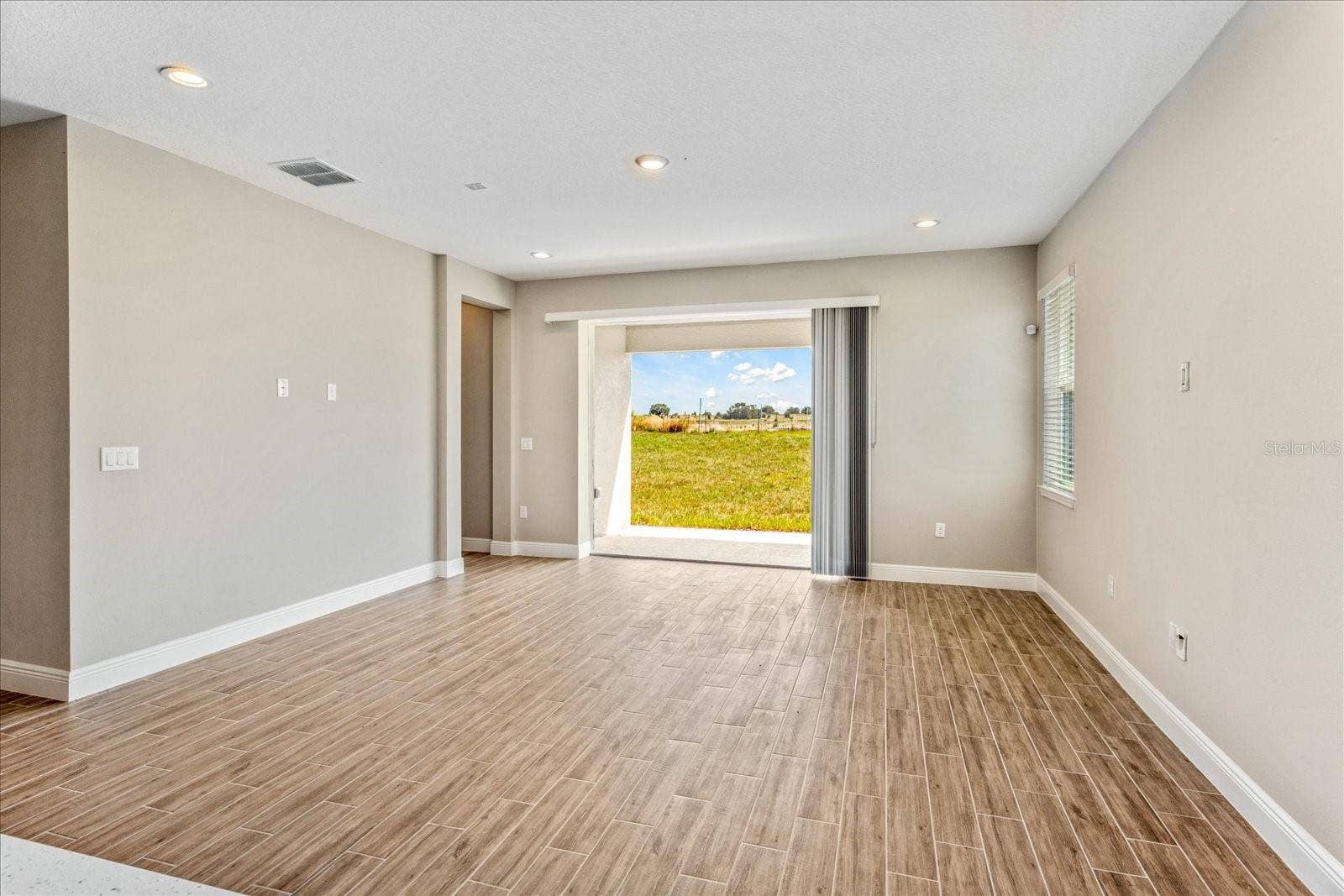 17314 WILD DAISY DRIVE, Winter Garden, FL 34787 17314 WILD DAISY DRIVE, Winter Garden, FL 34787