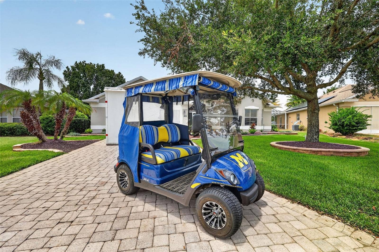 1218 CAMERO DRIVE, Lady Lake, FL 32159 Golf Cart INCLUDED!