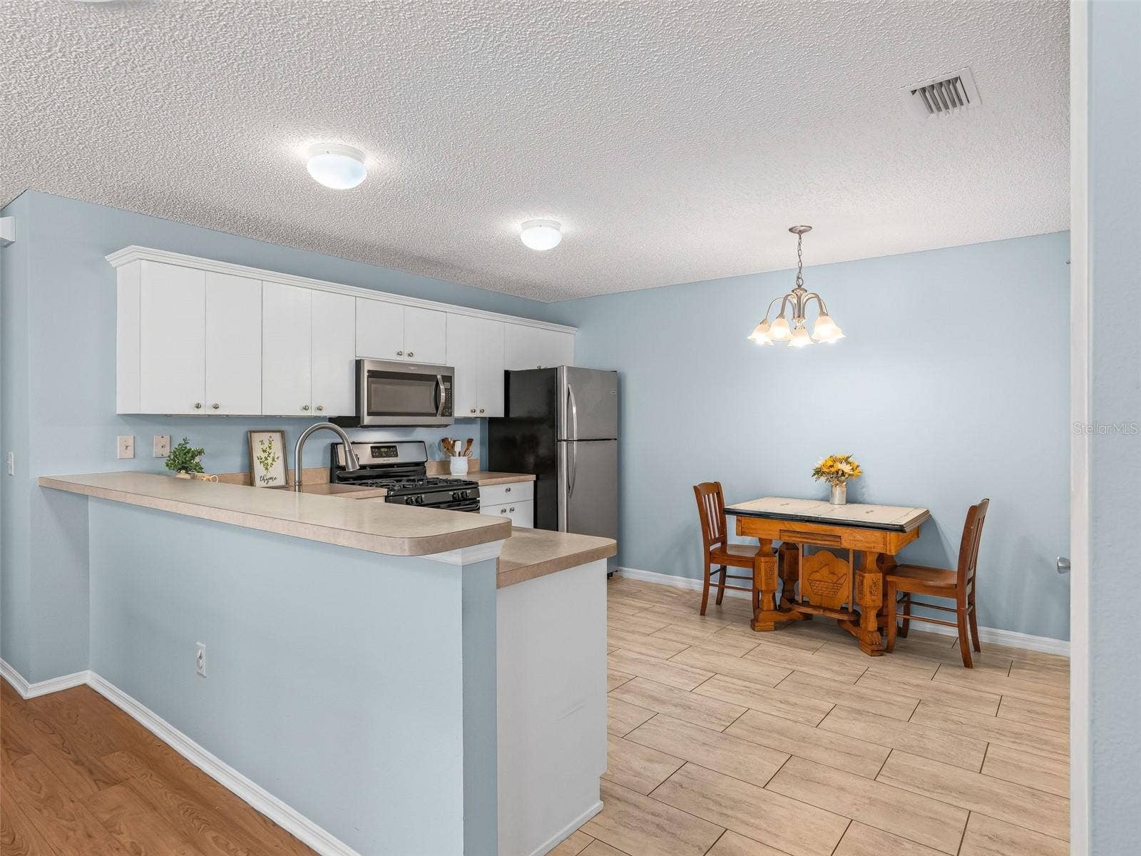 973 YORK TERRACE, The Villages, FL 32162 973 YORK TERRACE, The Villages, FL 32162