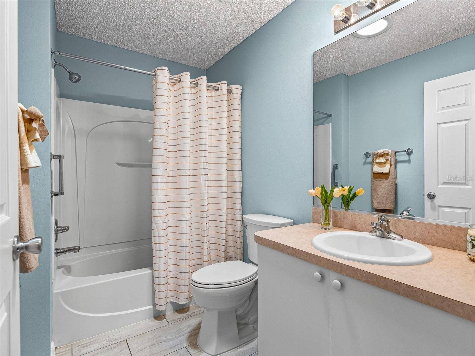 973 YORK TERRACE, The Villages, FL 32162 973 YORK TERRACE, The Villages, FL 32162