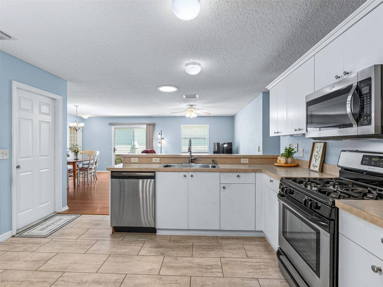 973 YORK TERRACE, The Villages, FL 32162 973 YORK TERRACE, The Villages, FL 32162