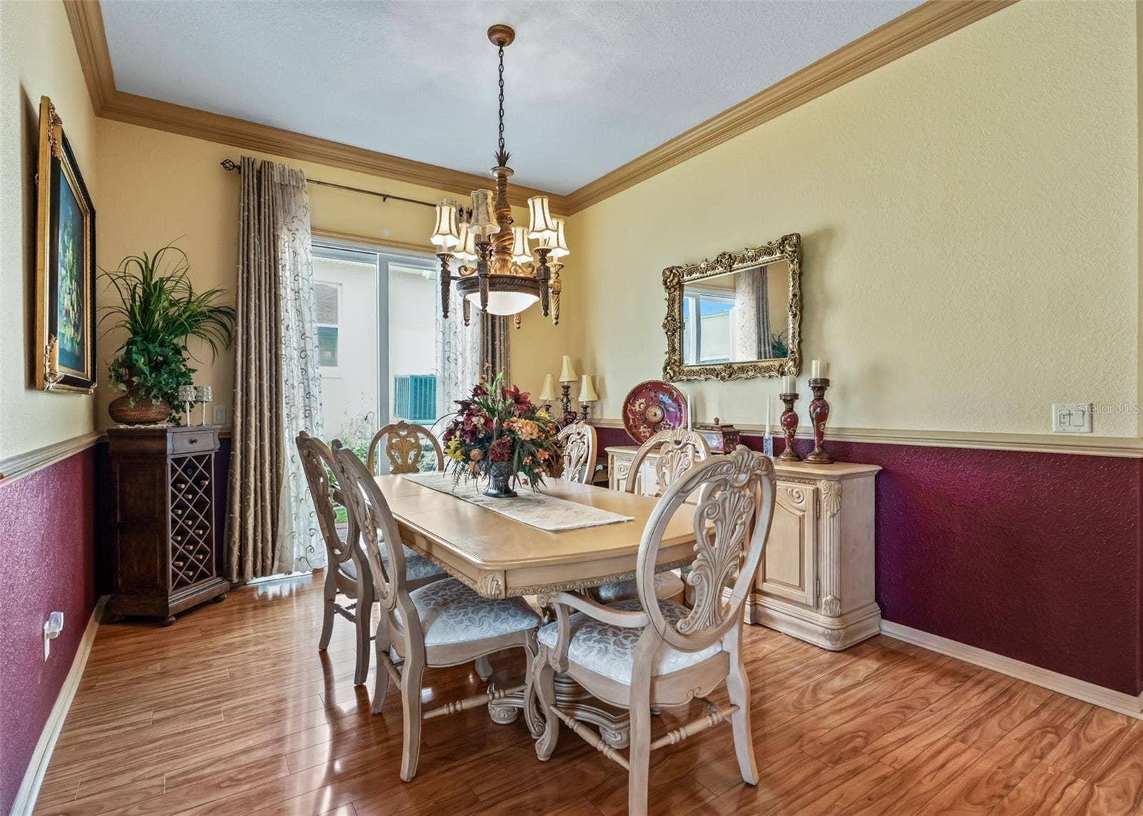 Dining area w/Sliders to Back Patio