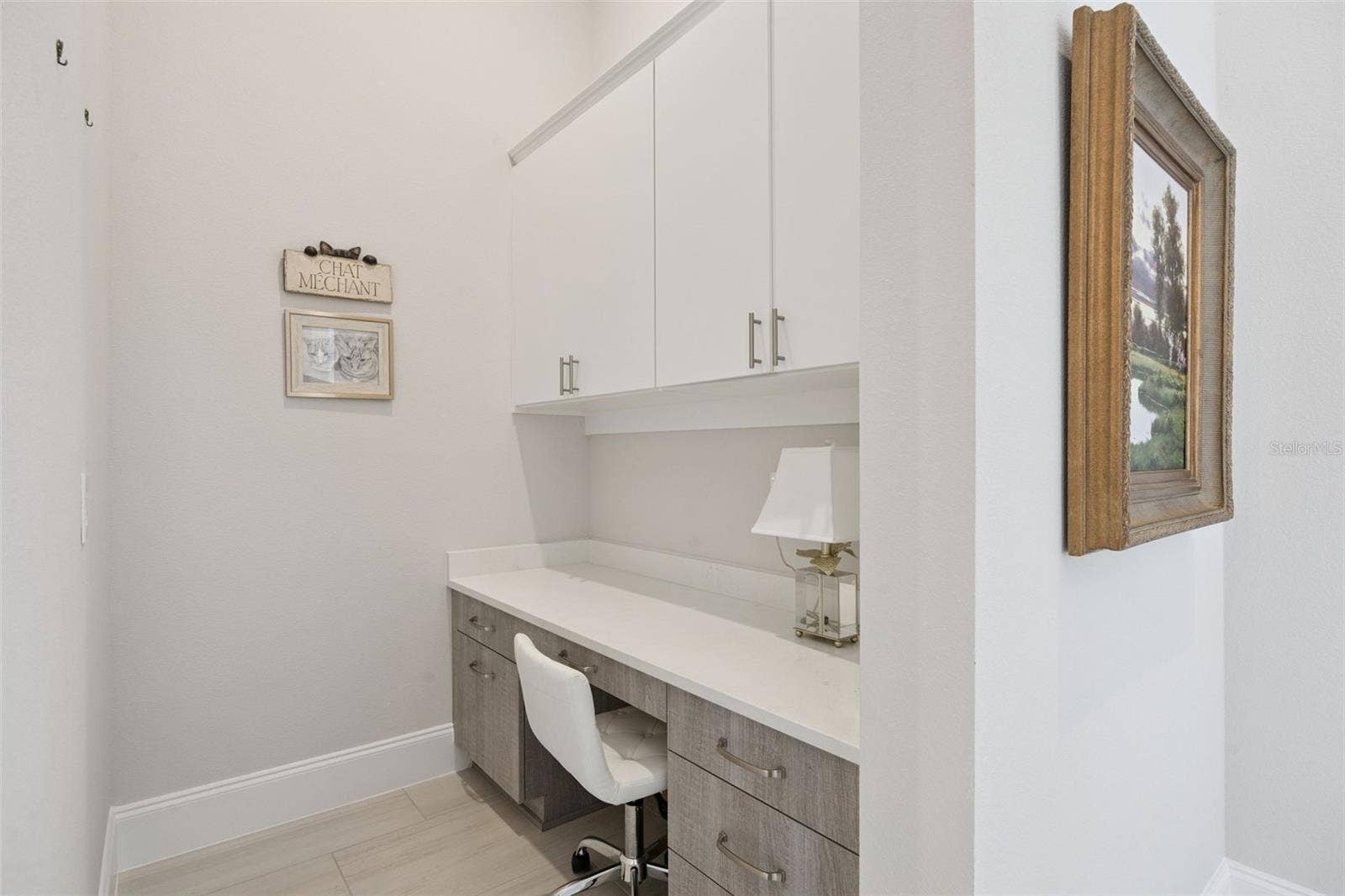 15421 PENDIO DRIVE, Montverde, FL 34756 desk area off of kitchen