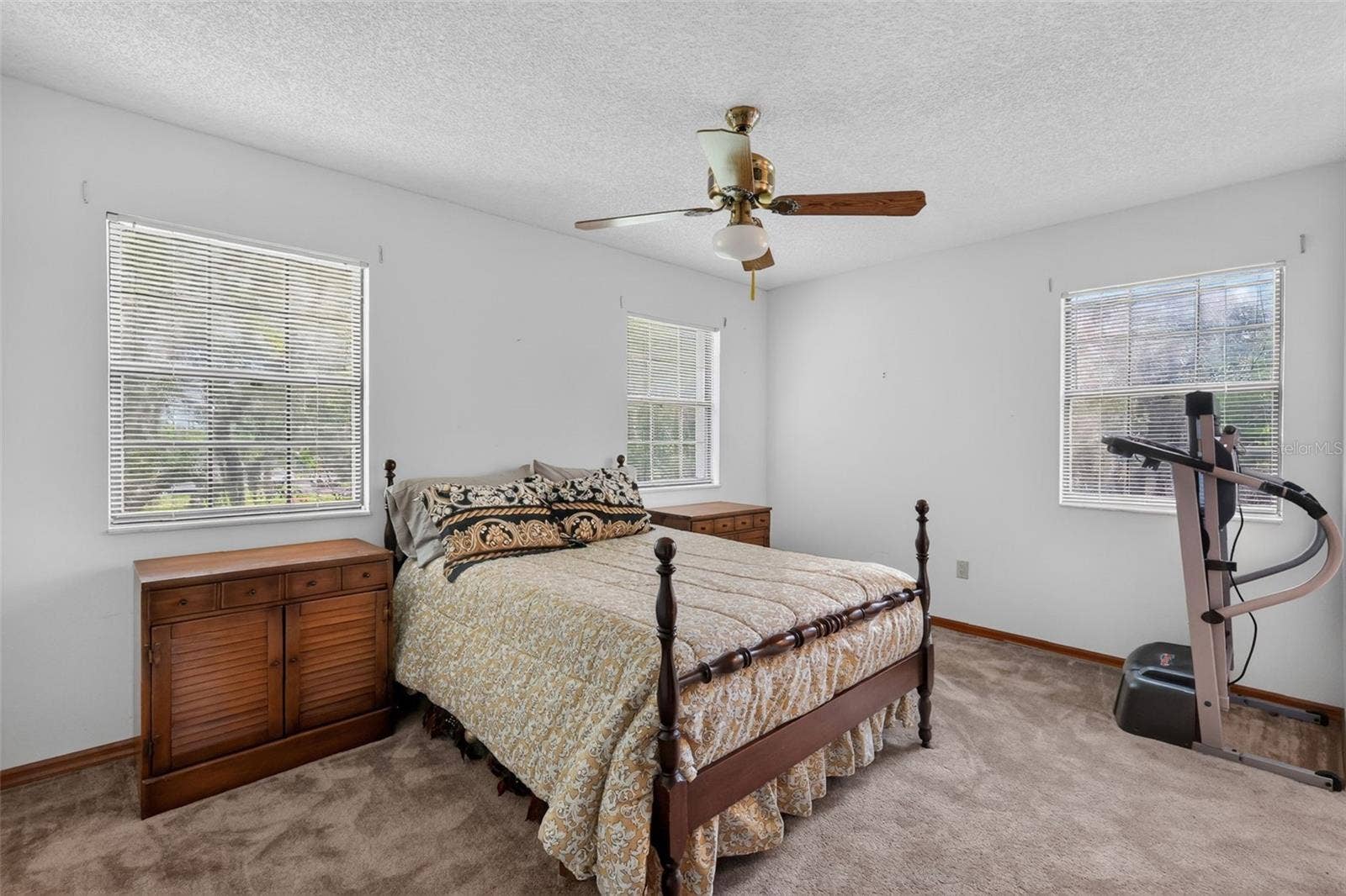 15240 SHADY LANE, Tavares, FL 32778 15240 SHADY LANE, Tavares, FL 32778